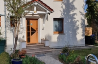 fewoarnstadt - Hotel-Außenansicht