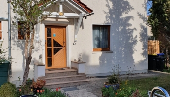 fewoarnstadt - Hotel-Außenansicht
