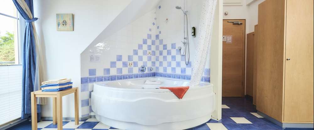 Flair Hotel Zum Schwarzen Reiter - Badezimmer