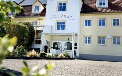 Flair Hotel Zum Schwarzen Reiter - Hotel-Außenansicht