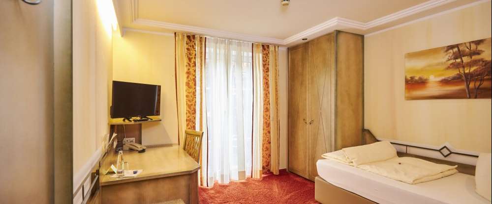 Flair Hotel Zum Schwarzen Reiter - Zimmer