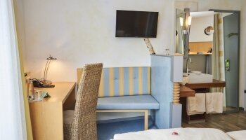 Flair Hotel Zum Schwarzen Reiter - Zimmer