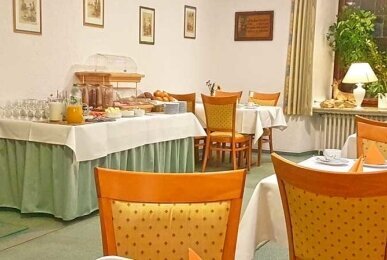 Frühstück, Quelle: Hotel Restaurant Räuber Lippoldskrug