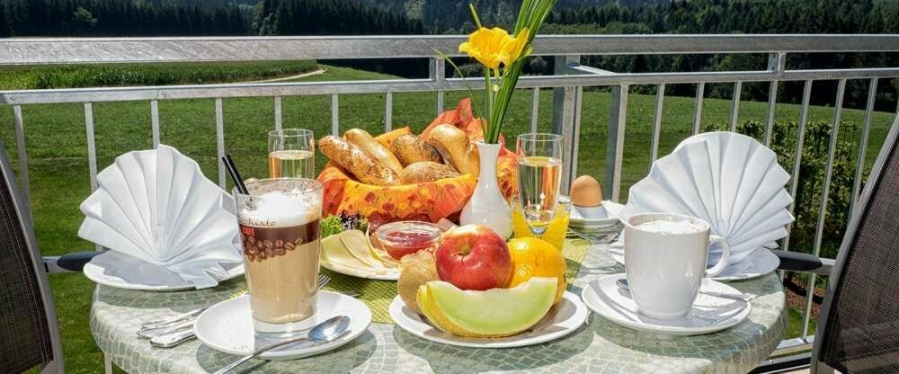 Frühstück auf der Terrasse