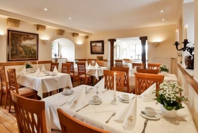Frühstück in der Schloss Stube, Quelle: Hotel Schloss Edesheim