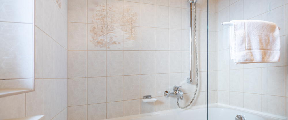 Zimmer 2 - Badezimmer