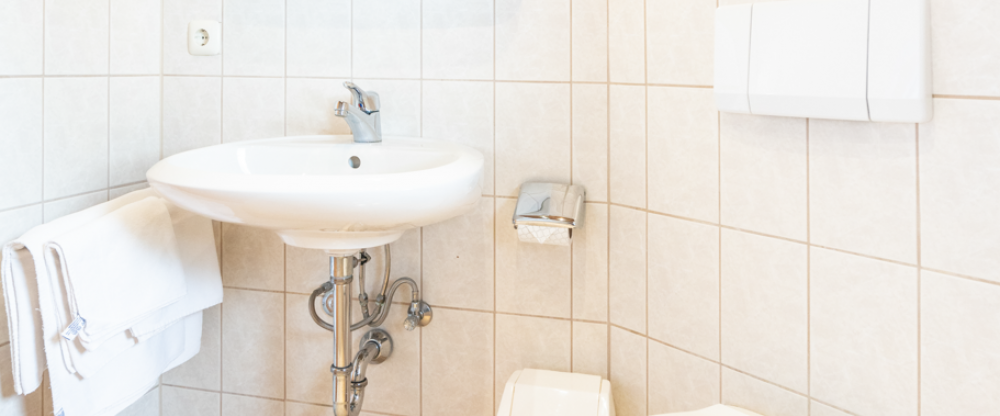 Zimmer 2 - Badezimmer