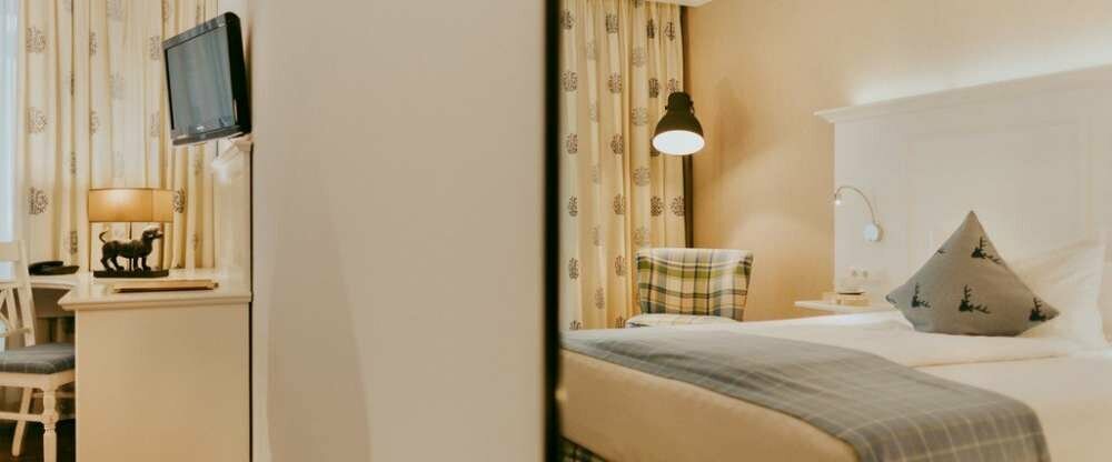 Gästezimmer mit Balkon