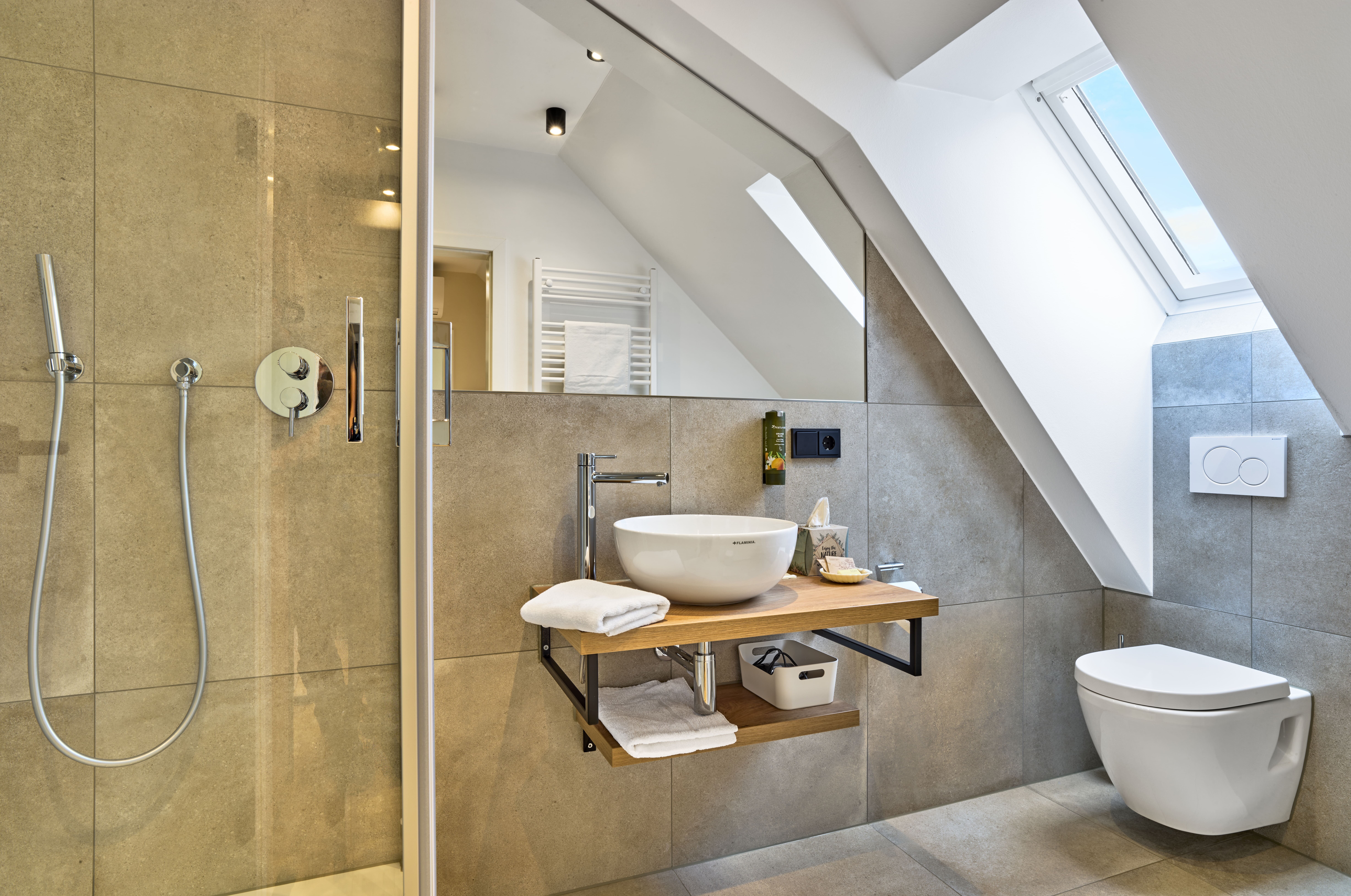 Das Bild zeigt ein Beispielbad im Haupthaus