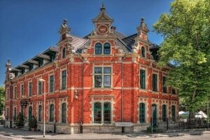 Gasthaus & Hotel Zur Henne - Hotel-Außenansicht