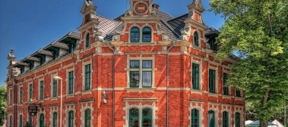 Gasthaus & Hotel Zur Henne - Hotel-Außenansicht, Quelle: Gasthaus & Hotel Zur Henne