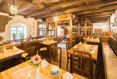 Gaststube Torwache, Quelle: Wasserschloss Klaffenbach Schlosshotel Chemnitz