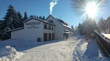 Genussgasthof im Winter, Quelle: Genussgasthof Fuldaquelle & Berghof Wasserkuppe