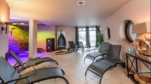 Ruhebereich Schwimmbad