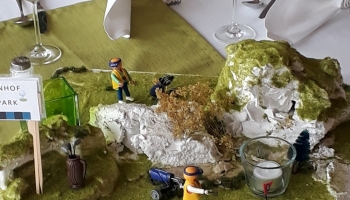 Das Abendessen genießen Sie an einem liebevoll gedeckten Tisch.