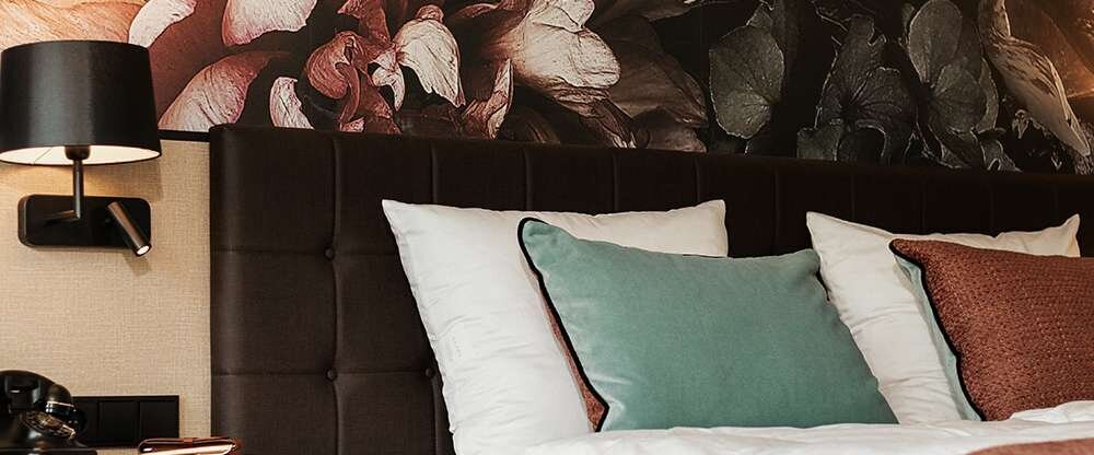 Großartige Zimmer ohne Kompromisse. Great british eben. Unsere beliebtesten Zimmer. Zu Recht. Die richtige Kategorie, wenn Sie an nichts sparen wollen, auf eine gute Lage im Haus wert legen und Sie sich auf bis zu 30 qm austoben wollen. Zweithöchste Kate