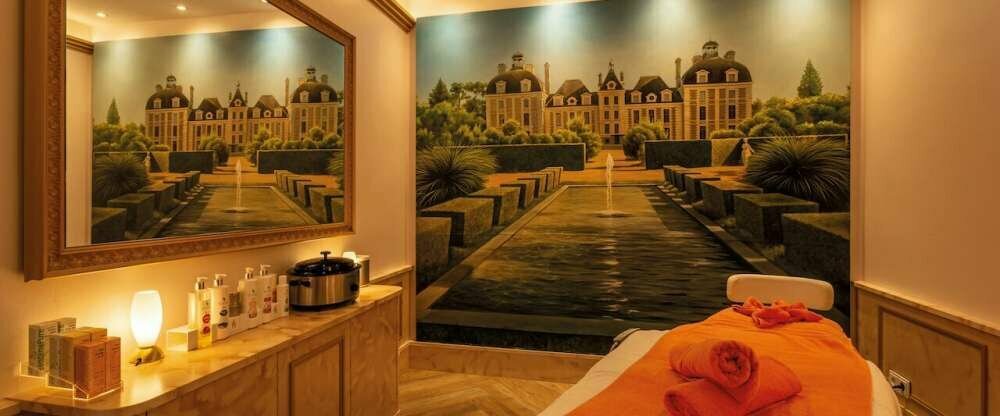 Häcker`s Grandhotel - Wellnessbereich