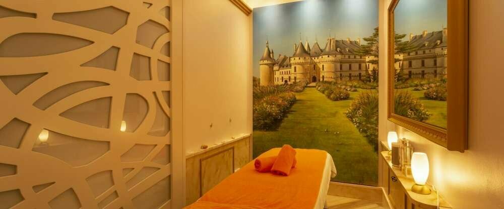 Häcker`s Grandhotel - Wellnessbereich