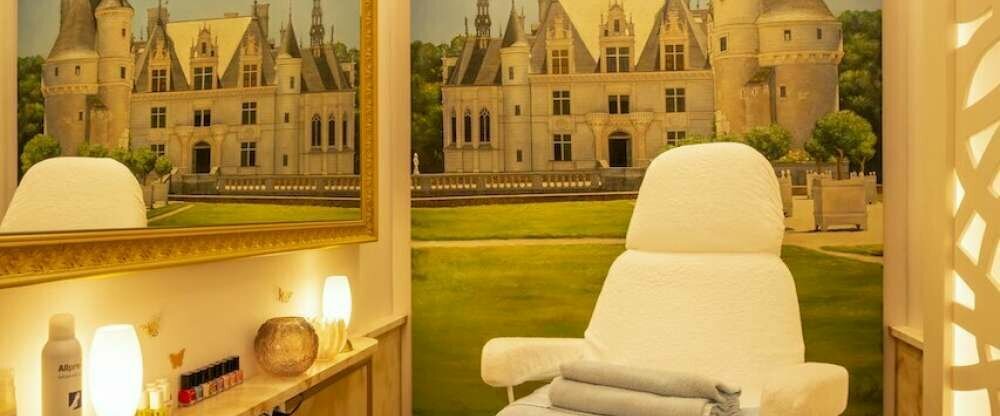 Häcker`s Grandhotel - Wellnessbereich