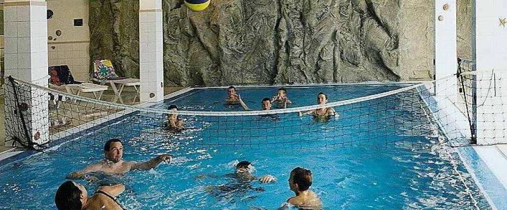 Hallenbad im Waldhotel Göhren