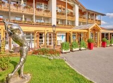 Hartls Parkhotel Bad Griesbach - Hotel-Außenansicht