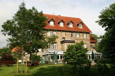 Haupthaus vom Garten, Quelle: Hotel Landhaus Schieder