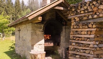 Haus am Waldesrand - Steinbackofen