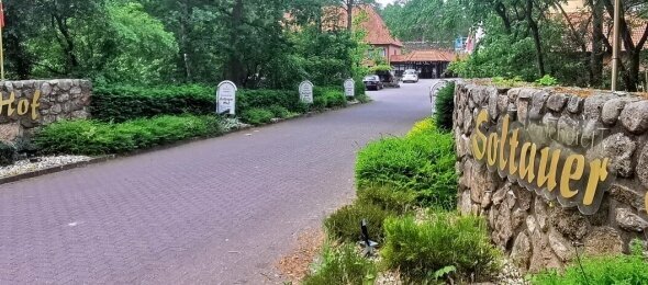 Heidehotel Soltauer Hof - Hotel-Außenansicht, Quelle: Heidehotel Soltauer Hof