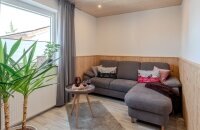 Ferienwohnung Heimatnest – Urige Gemütlichkeit mit 5-Sterne-Komfort Willkommen im Heimatnest – Ihrer charmanten 5-Sterne-Ferienwohnung zum Wohlfühlen! Auf 50 m² erwartet Sie ein liebevoll eingerichtetes Zuhause auf Zeit mit urigem Charme und gemütliche