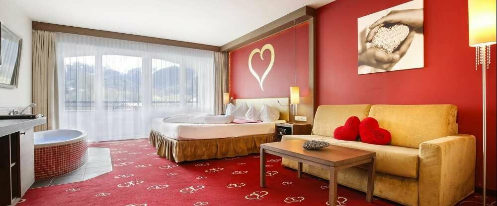 Romantisches Themen-Zimmer im Herz Design.