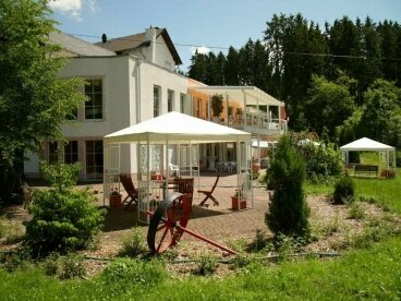 Historisches Landhotel Studentenmühle - Hotel-Außenansicht, Quelle: Historisches Landhotel Studentenmühle