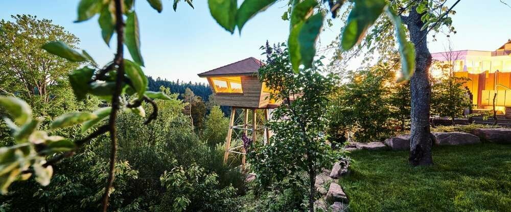 Eine einzigartige Sauna auf einem neun Meter hohen Turm mit traumhaftem Blick über den Schwarzwald. Täglich ab 8.00 - 19.00 Uhr für Sie geheizt! 