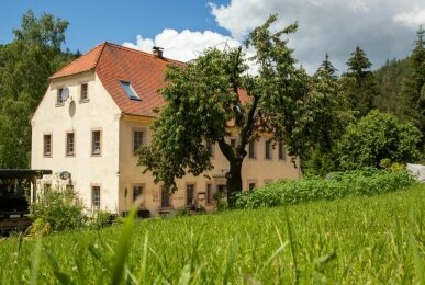 Holzwerk Oybin - Hotel-Außenansicht, Quelle: Holzwerk Oybin