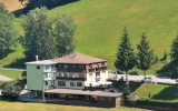 Hotel im Sommer