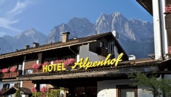 Hotel Alpenhof - Hotel-Außenansicht