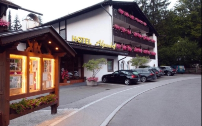 Hotel Alpenhof - Hotel-Außenansicht