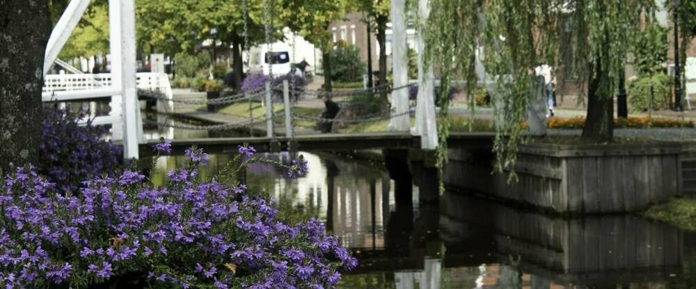 Hotel Alte Werft - viele Kanäle zieren das Stadtbild von Papenburg - auch Klein-Amsterdam genannt