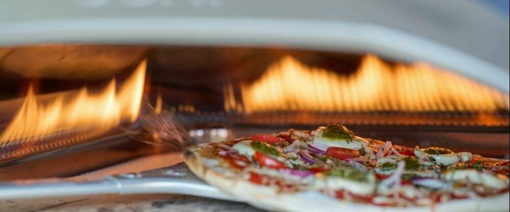 60-Sekunden Pizza - frisch zubereitet im Ooni Pizzaofen