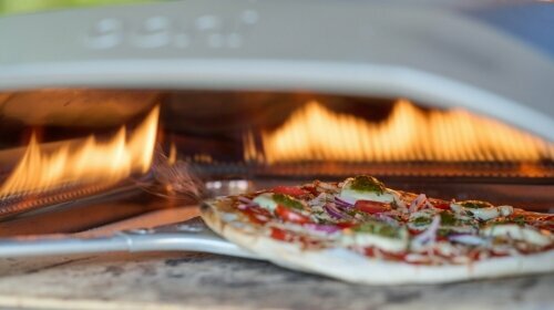 60-Sekunden Pizza - frisch zubereitet im Ooni Pizzaofen