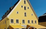 Die Ansicht vom Marktplatz der historischen Altstadt von Greding