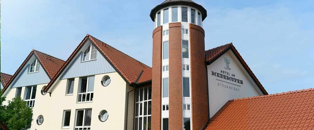 Hotel Am MedemUfer - Hotel-Außenansicht