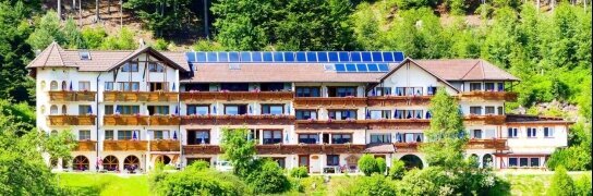 Hotel Außenansicht, Quelle: Landhotel Basler Hof am Schlosswald