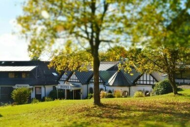 Hotel Bellevue Spa & Resort Reiterhof Wirsberg - Hotel-Außenansicht, Quelle: Hotel Bellevue Spa & Resort Reiterhof Wirsberg