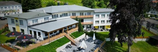 Haupthaus Hotel Berghof Wasserkuppe, Quelle: Hotel Berghof Wasserkuppe & Gästehaus Fuldaquelle