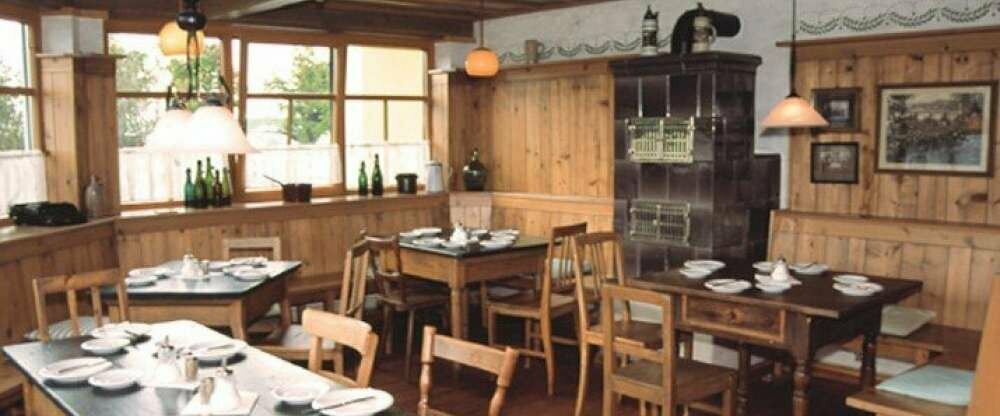 Bauernstube im Frühstücksgarten