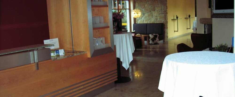 Haus 2 Rezeption innen