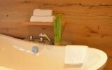 Badewanne im Deluxe-Zimmer 