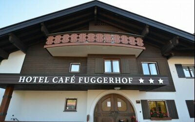 Hotel Cafe Fuggerhof - Hotel-Außenansicht