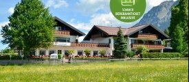 Hotel Cafe Fuggerhof - Hotel-Außenansicht, Quelle: Hotel Cafe Fuggerhof