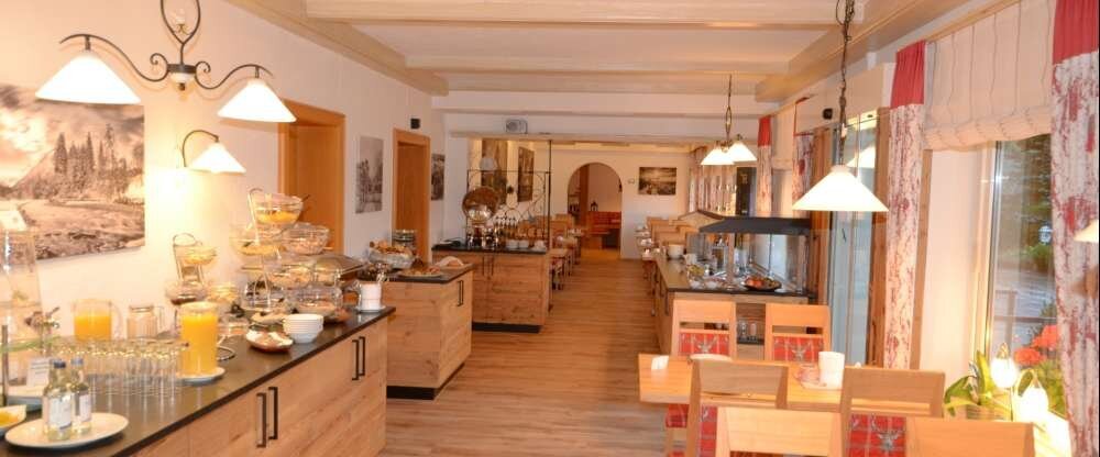 Hotel Cafe Fuggerhof - Frühstücksbuffet